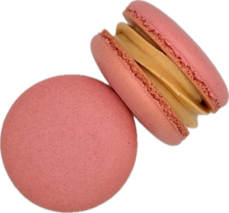 strawberries and cream macaron